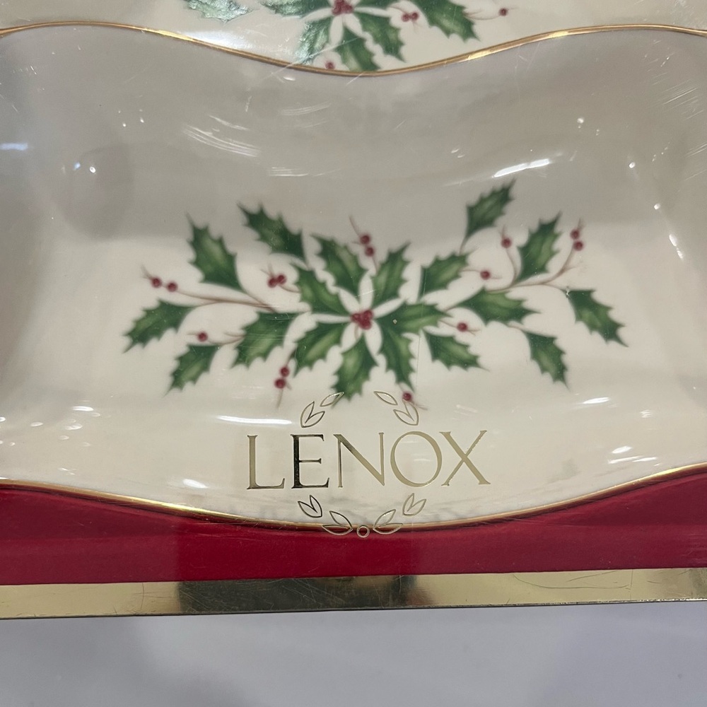 Christmas Serving Dish  Lenox Holiday Tree Divided Server 3 sections. New - Picture 2 of 10